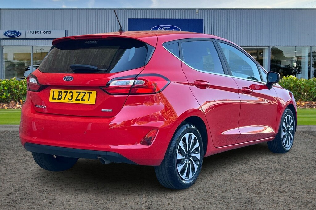 Ford Fiesta Titanium Red #4