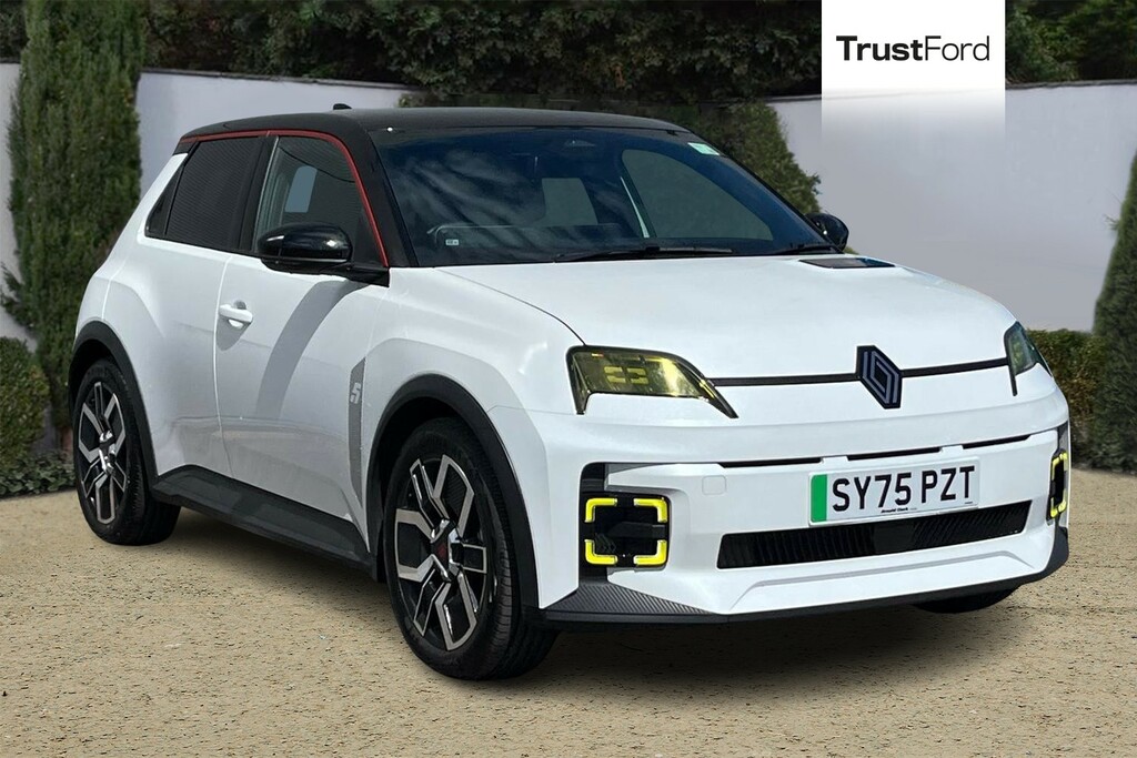 Renault 5 E-Tech 90Kw Techno Urban Range 40Kwh White