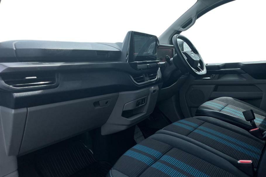 Ford Transit Custom 320 Sport L1 H1 Swb Fwd 2.5 Phev 232Ps  #3