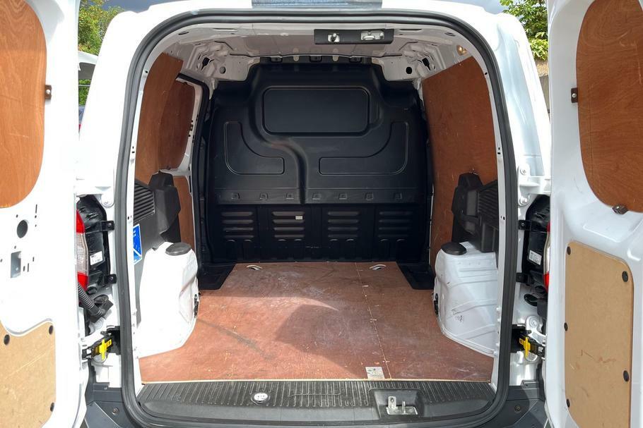Ford Transit Courier Leader 1.0 Ecoboost 6 Speed White #5
