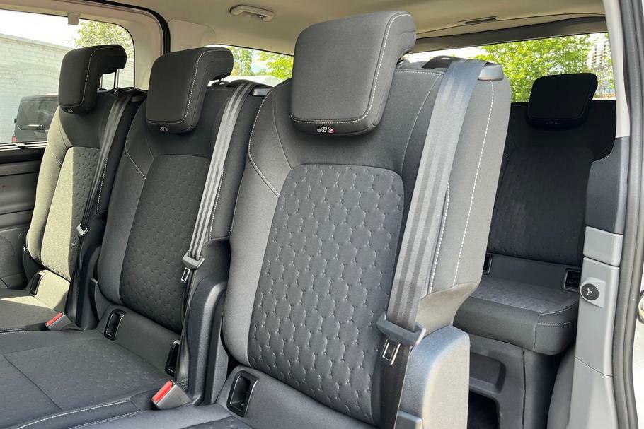 Ford Tourneo Custom 340 Titanium L1 Swb 9 Seat Minibus Fwd 2.5 Ph Silver #4