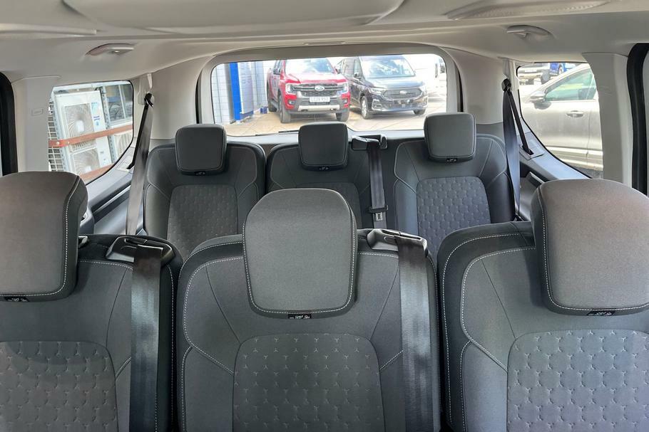 Ford Tourneo Custom 2.0 Ecoblue 136Ps H1 Titanium 8 Seater Blue #32