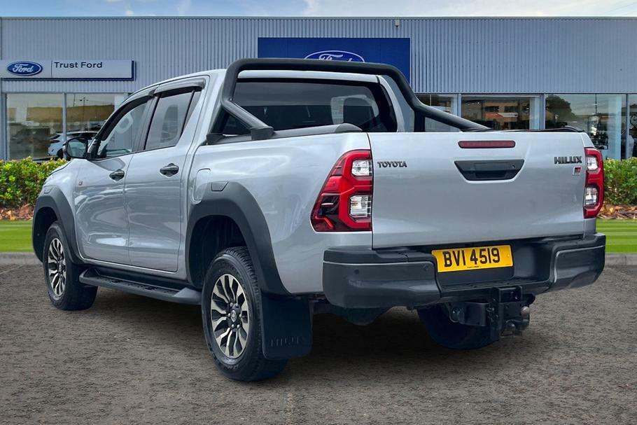 Toyota HILUX Gr Sport 2.8 D-4d Euro 6 204Ps 4X4 Double Cab Silver #2