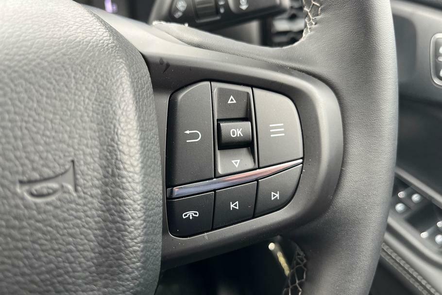 Ford Ranger D3 136 R Design Lux Geartronic Black #26