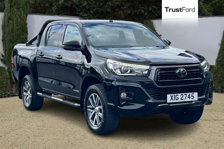 Toyota HILUX Invincible X 2.4 D-4d 4X4 Double Cab Pick Up Black