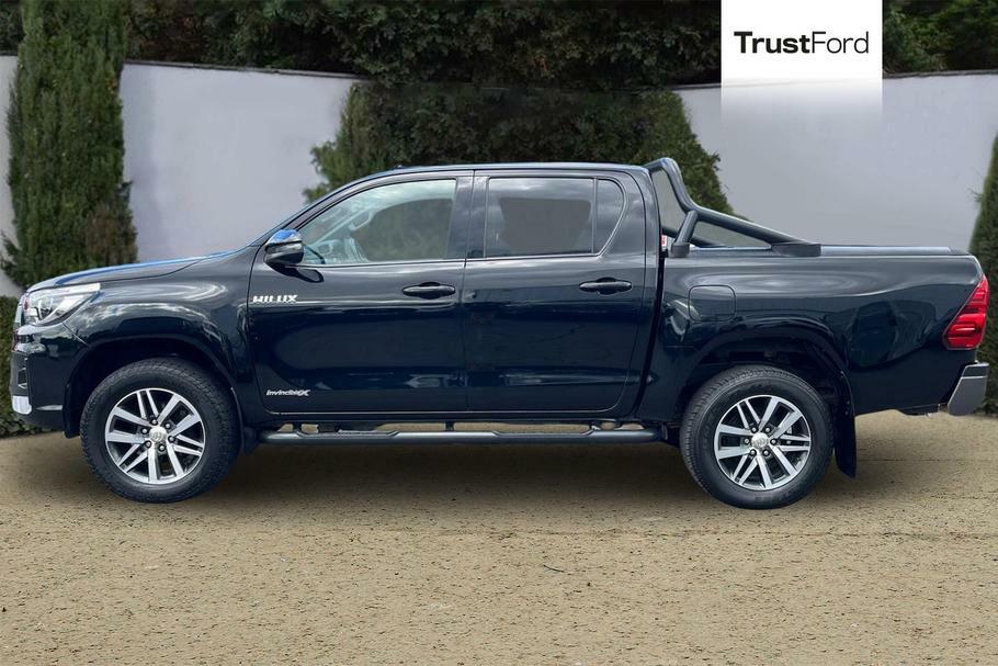 Toyota HILUX Invincible X 2.4 D-4d 4X4 Double Cab Pick Up Black #5