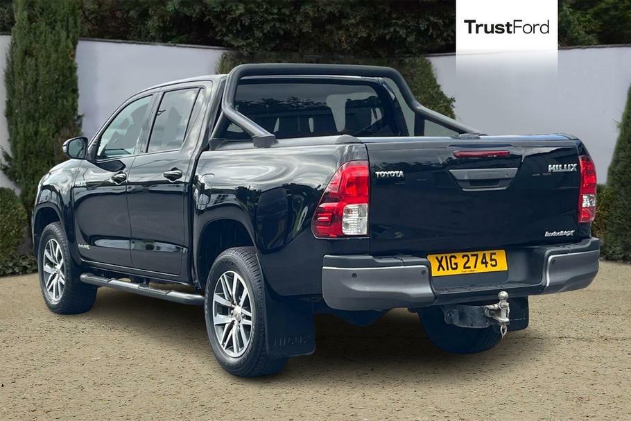 Toyota HILUX Invincible X 2.4 D-4d 4X4 Double Cab Pick Up Black #2
