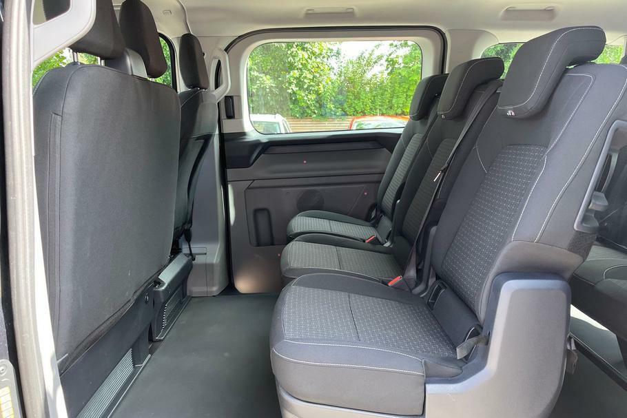 Ford Transit Custom 340 Trend L2 Lwb 9 Seat Kombi Fwd 2.5 Phev 23 Black #4