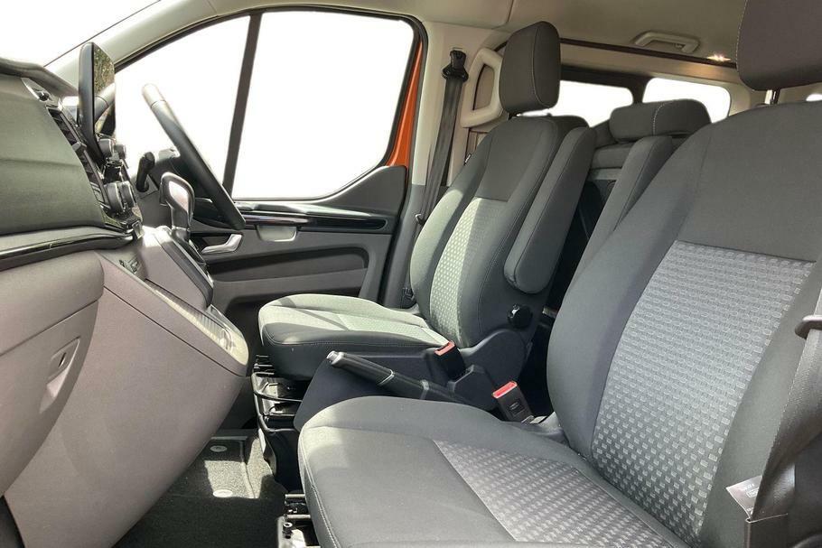 Ford Tourneo Custom Custom 2.0 Ecoblue 130Ps Low Roof 8 Seater Titaniu Silver #9
