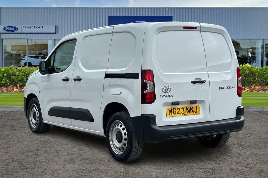 Toyota Proace City Active WG23NNJ White #2