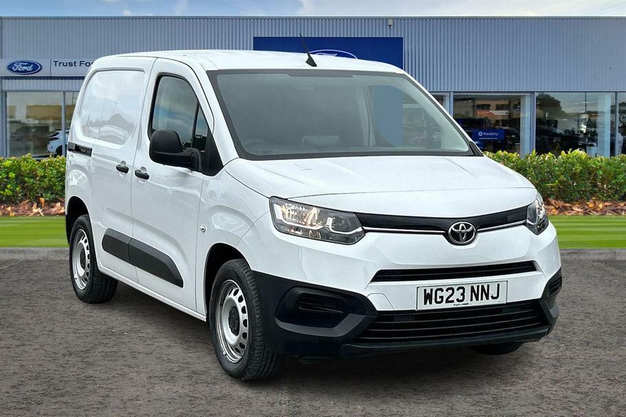 Toyota Proace City Active White
