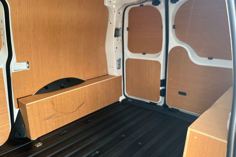Ford Transit Connect 240 Limited L2 Lwb 2.0 Ecoblue 122Ps White #4