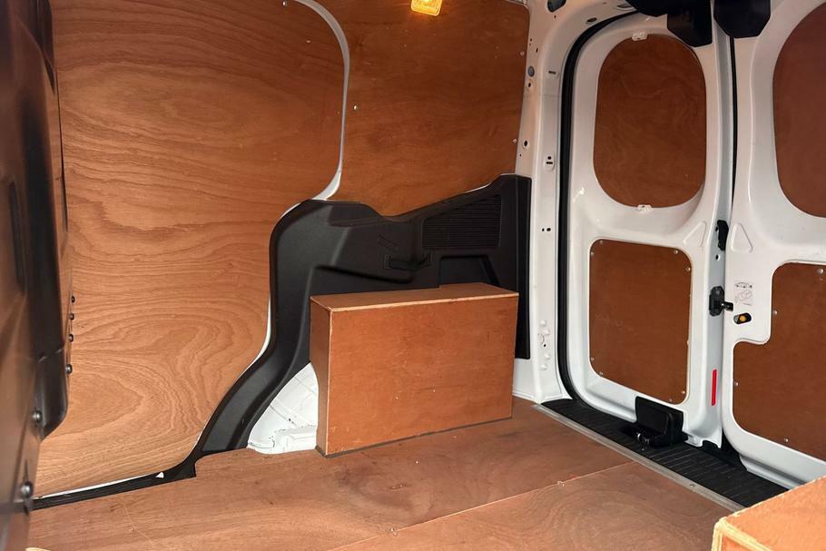 Ford Transit Courier Leader 1.0 Ecoboost 6 Speed White #4