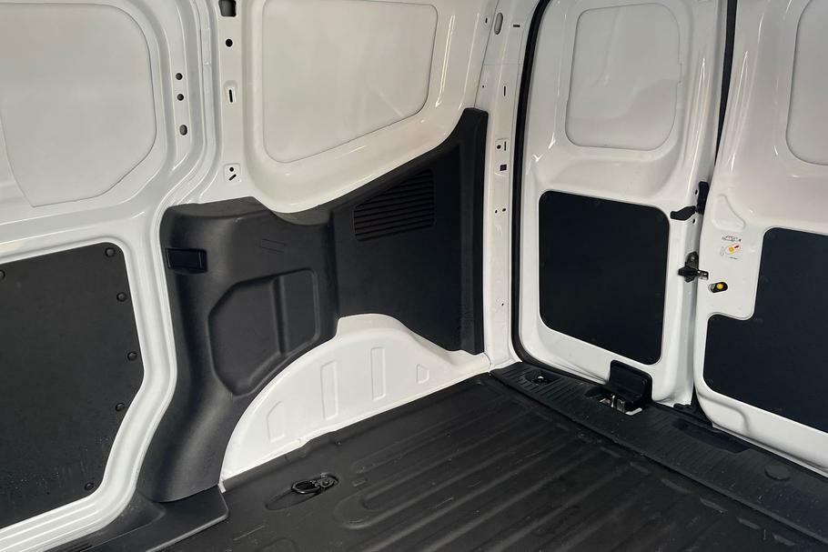 Ford Transit Courier Trend 43Kwh 136Ps White #4