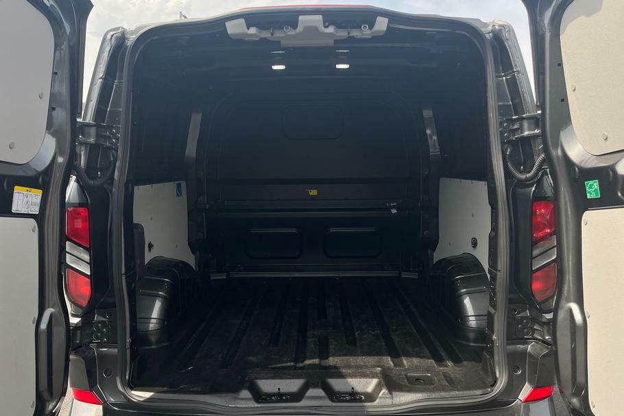 Ford Transit Custom 320 Limited L2 Lwb Double Cab In Van Fwd 2.5 VXZ4430 #4