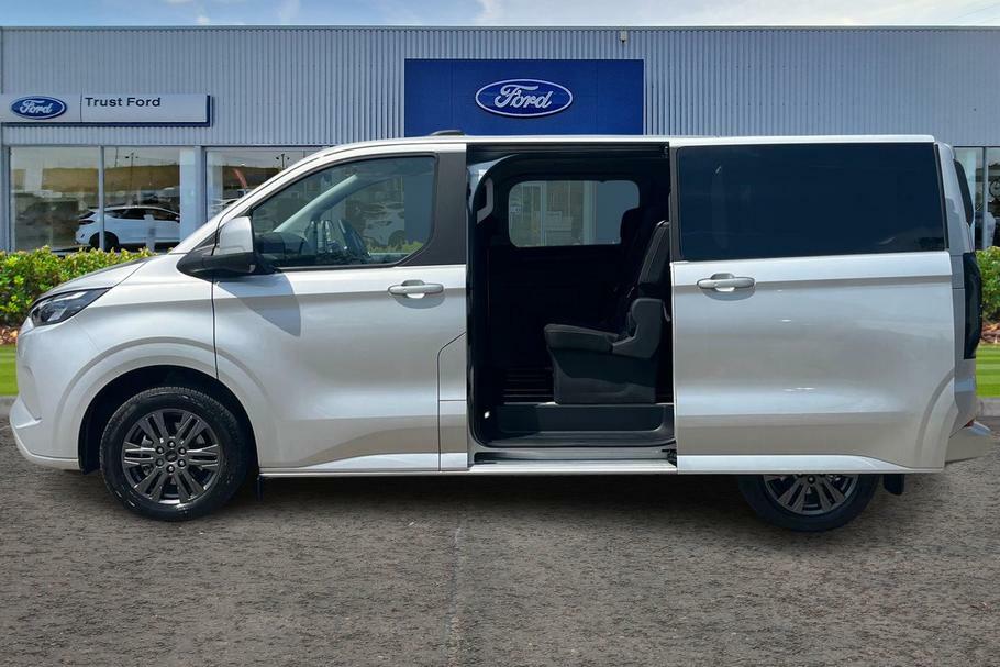 Ford Tourneo Custom 340 Titanium L1 Swb 9 Seat Minibus Fwd 2.5 Ph Silver #5