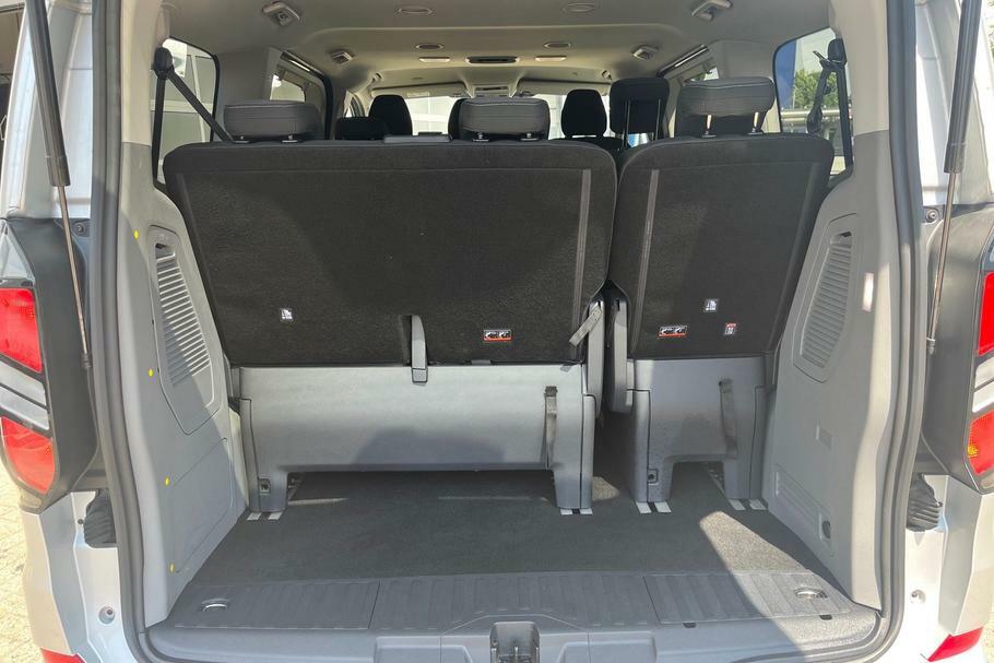 Ford Tourneo Custom 340 Titanium L1 Swb 9 Seat Minibus Fwd 2.5 Ph Silver #4
