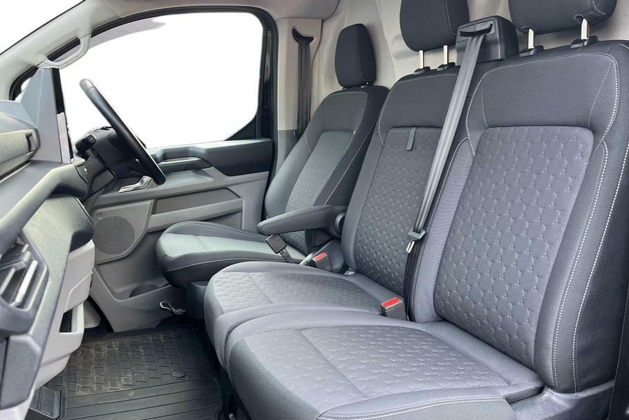 Ford Transit Custom 320 Limited L1 Swb Fwd 2.5 Phev 232Ps Low Roo Black #3