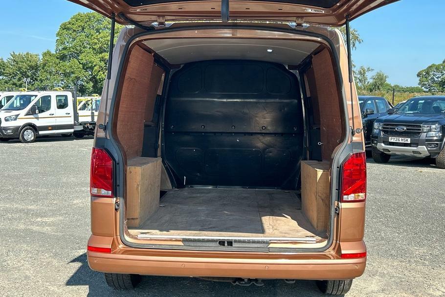 Volkswagen Transporter Highline T30 Swb 2.0 Bitdi 204 Dsg Brown #6