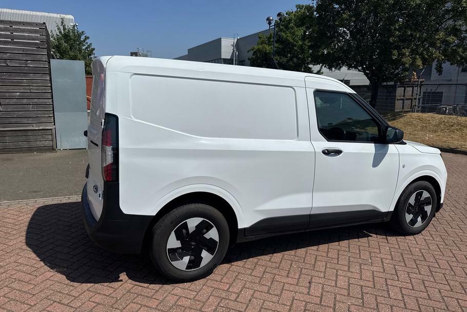 Ford Transit Courier Trend 100Kw 43Kwh White #7