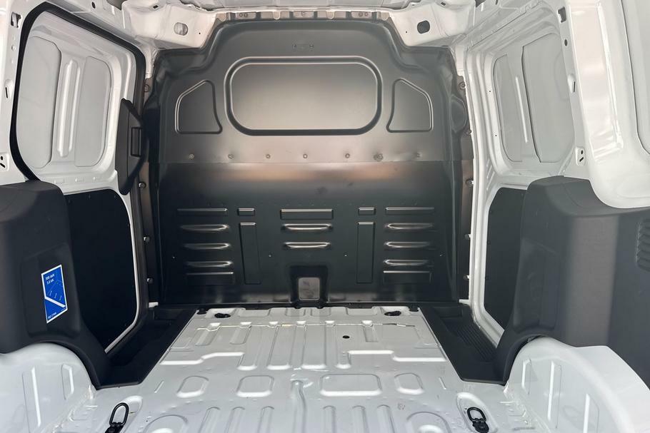 Ford Transit Courier Trend 100Kw 43Kwh White #17