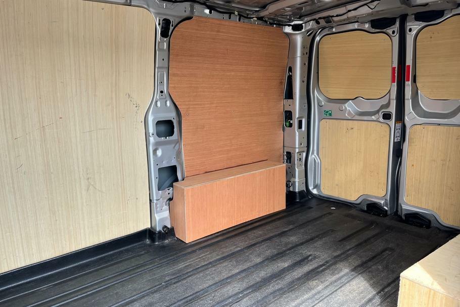 Ford Transit Custom 300 L1 Fwd 2.0 Ecoblue 136Ps H1 Limited Silver #4