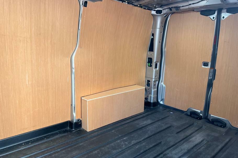 Ford Transit Custom 2.5 320 Duratec 11.8Kwh Limited Panel Van Petr Silver #4