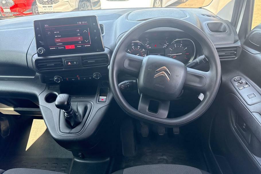 Citroen Berlingo Mpv White #19