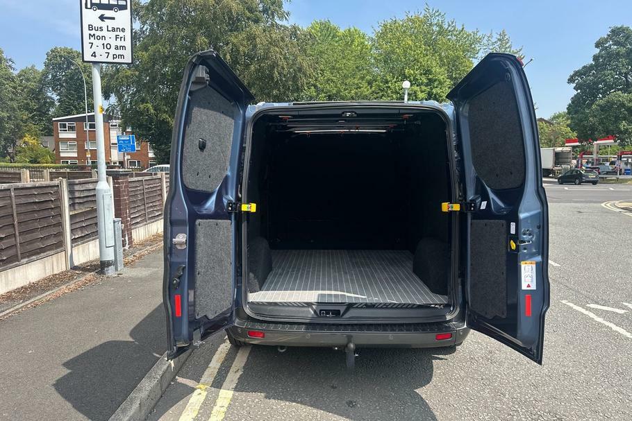 Ford Transit Custom 300 L1 Fwd 2.0 Ecoblue 170Ps Low Roof Active Blue #6
