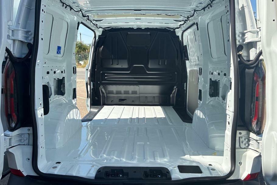 Ford Transit Custom 320 Trend L1 Swb Rwd 100Kw 65Kwh Low Roof White #6