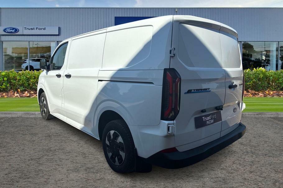 Ford Transit Custom 320 Trend L1 Swb Rwd 100Kw 65Kwh Low Roof White #2