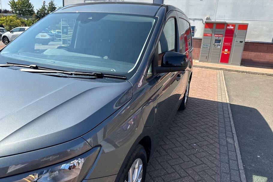 Ford Transit Connect 230 Limited L1 Swb 2.0 Ecoblue 122Ps Black #23