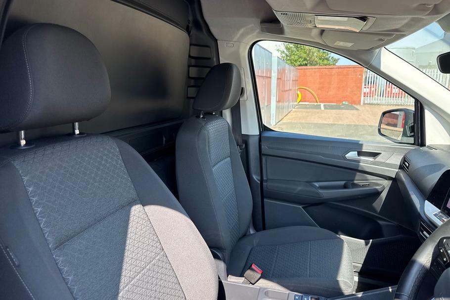 Ford Transit Connect 230 Limited L1 Swb 2.0 Ecoblue 122Ps Black #25