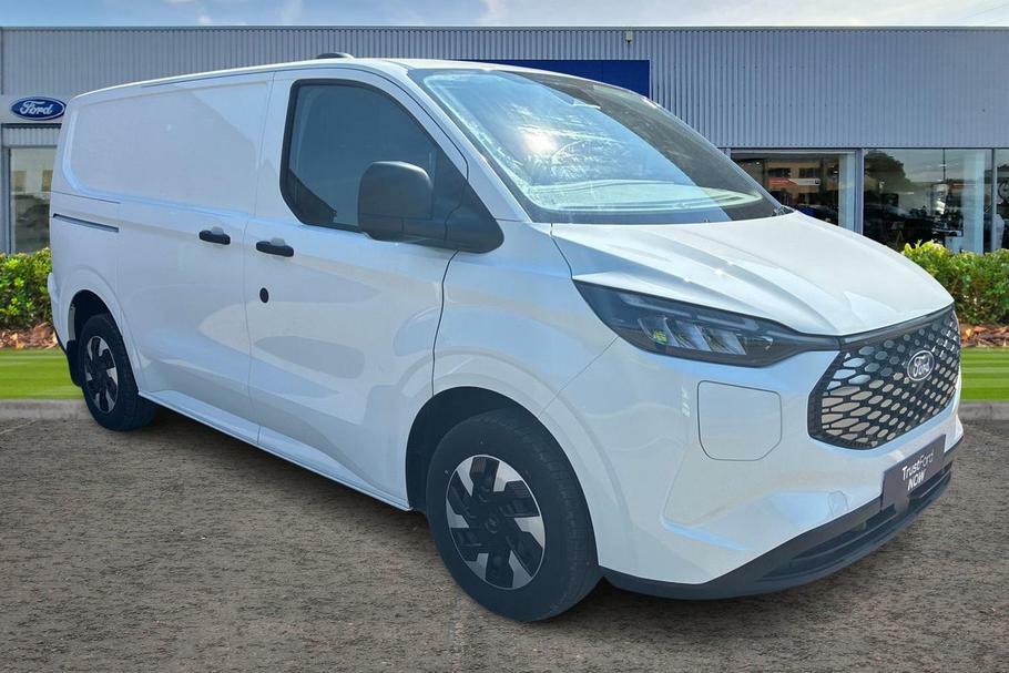 Ford Transit Custom 320 Trend L1 Swb Rwd 100Kw 65Kwh Low Roof White