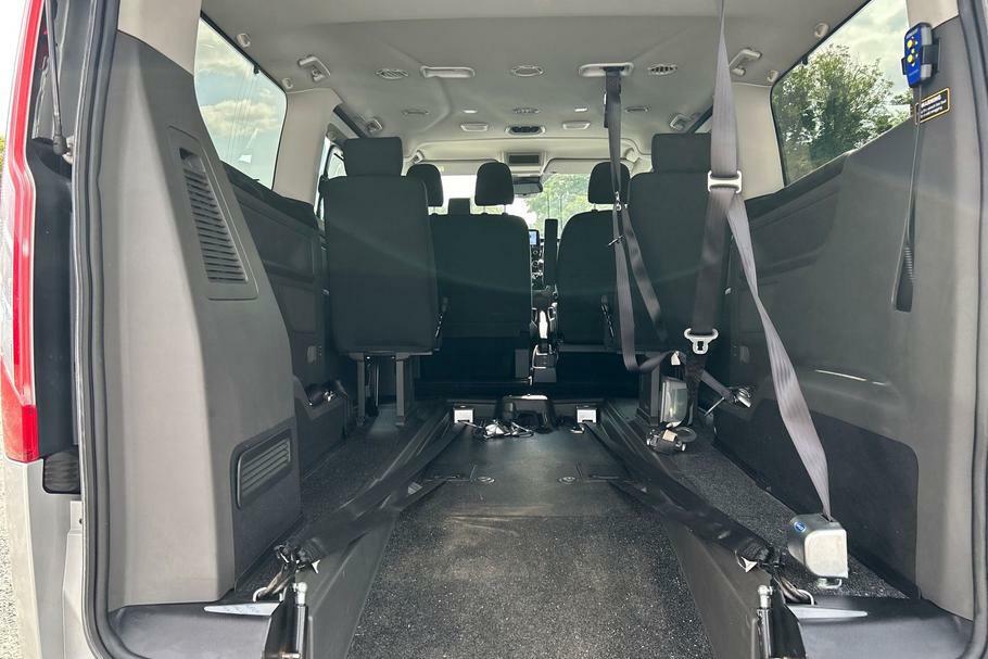 Ford Tourneo Custom Custom 2.0 320 Ecoblue Titanium Minibus Double Cab Grey #25