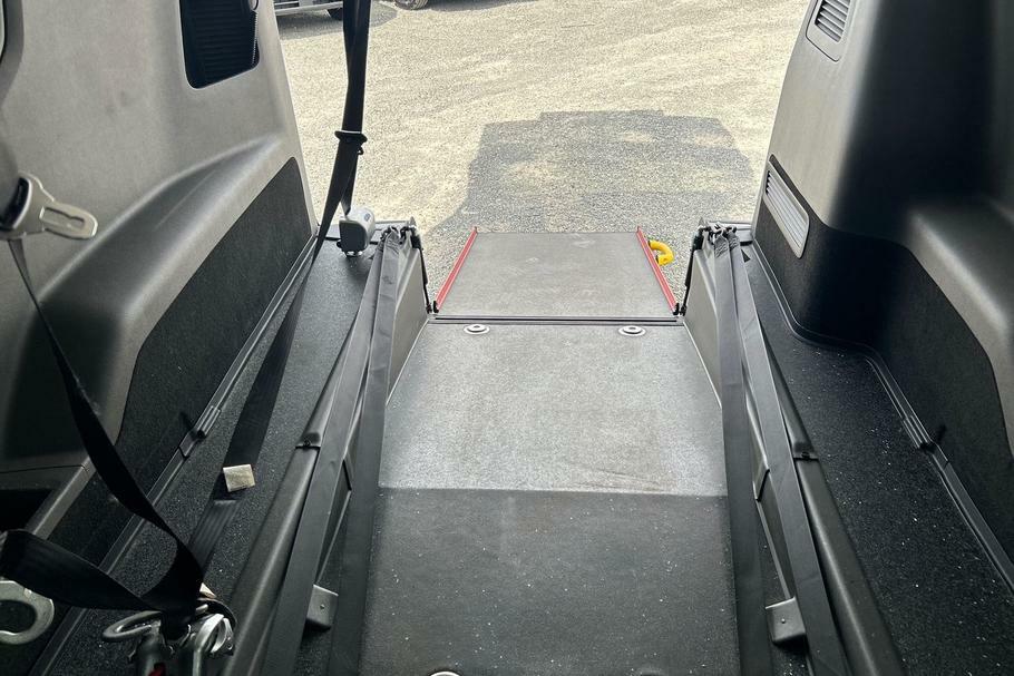 Ford Tourneo Custom Custom 2.0 320 Ecoblue Titanium Minibus Double Cab Grey #27