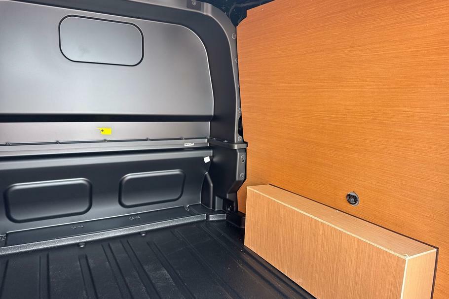 Ford Transit Custom 320 Limited L2 Lwb 2.0 Ecoblue 136Ps Low Roof Doub Black #4