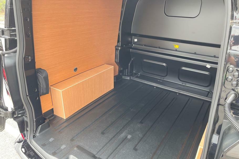 Ford Transit Custom 320 Limited L2 Lwb Double Cab In Van Fwd 2.0 Ecobl Black #4