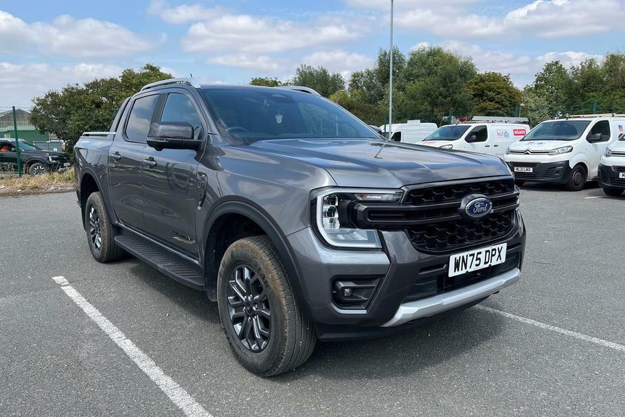 Ford Ranger Wildtrak 2.0 Ecoblue 205Ps 4X4 Double Cab Pic Grey