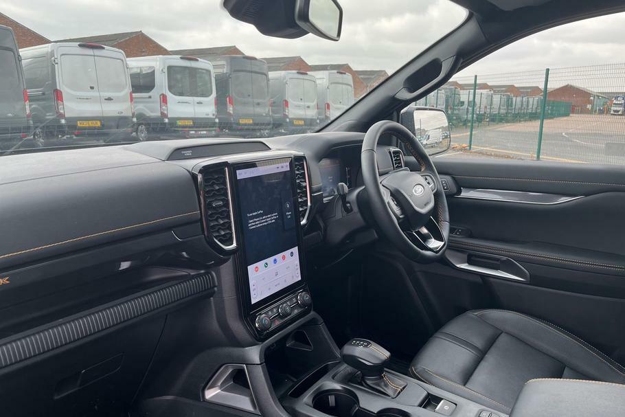 Ford Ranger Wildtrak 2.0 Ecoblue 205Ps 4X4 Double Cab Pic Black #3