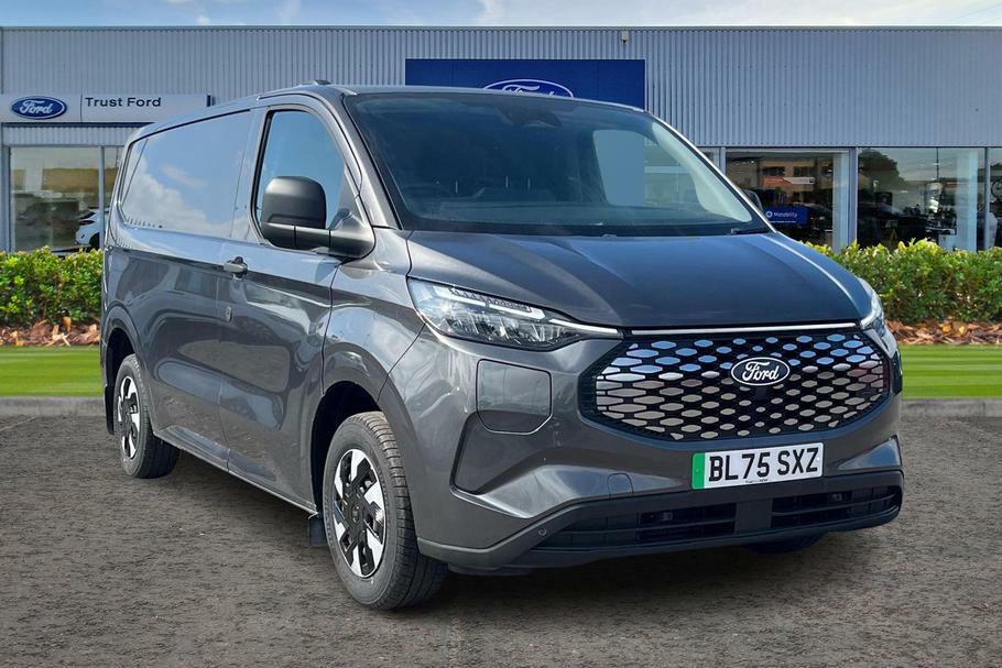 Ford Transit Custom 320 Trend L1 Swb Rwd 100Kw 65Kwh Low Roof Blue