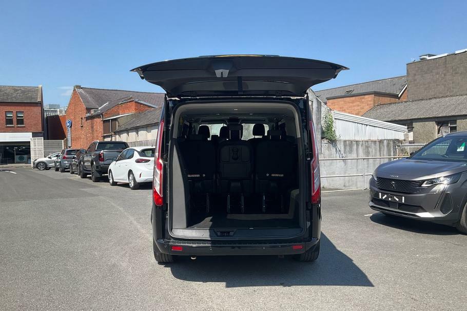 Ford Tourneo Custom 2.0 310 Ecoblue Titanium Minibus Double Cab Di Black #6