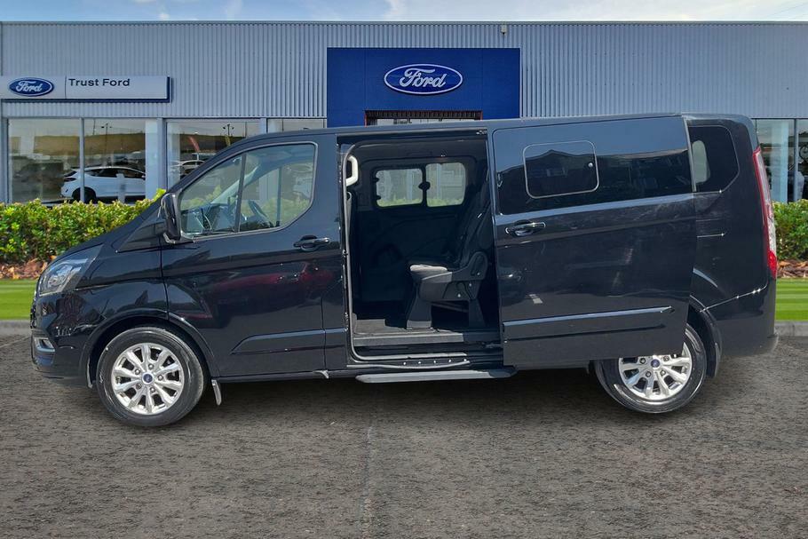Ford Tourneo Custom 2.0 310 Ecoblue Titanium Minibus Double Cab Di Black #5