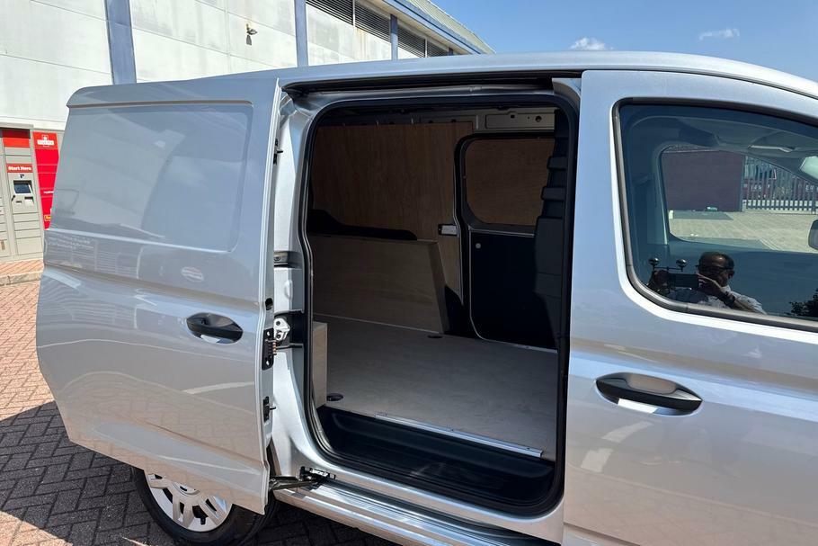 Ford Transit Connect Connect 250 Limited Black Edition L2 Lwb 1.5 Black #18