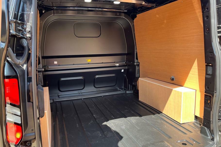 Ford Transit Custom 320 Limited L2 Lwb Double Cab Fwd 2.0 Ecoblue 136P YM75CBO Black #4