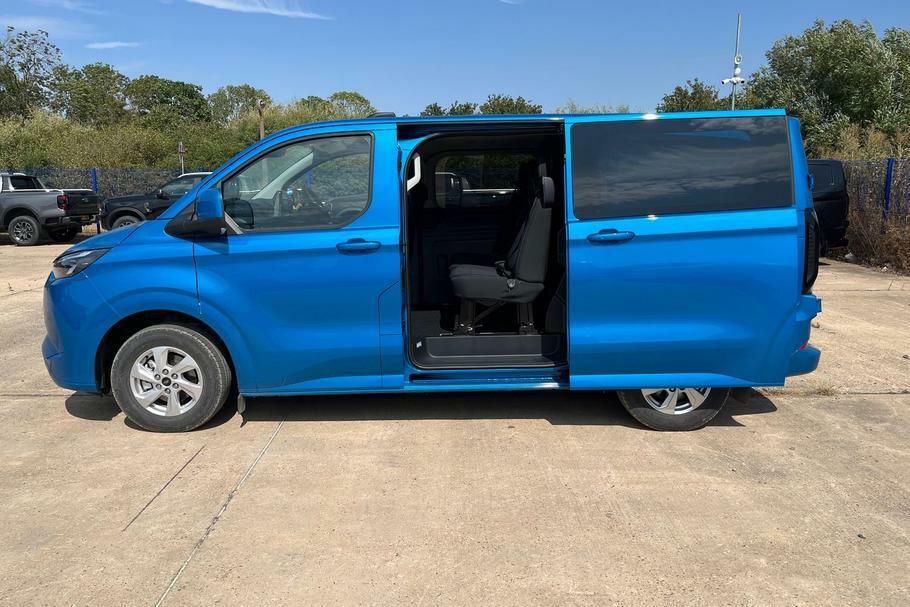 Ford Transit Custom 320 Limited L1 Swb Double Cab In Van Fwd 2.5 Blue #5