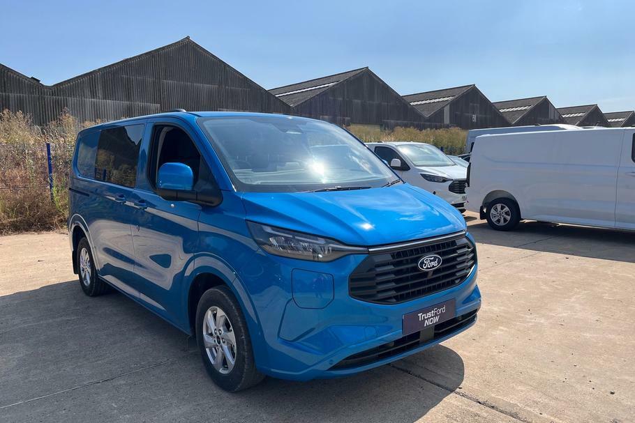 Ford Transit Custom 320 Limited L1 Swb Double Cab In Van Fwd 2.5 Blue