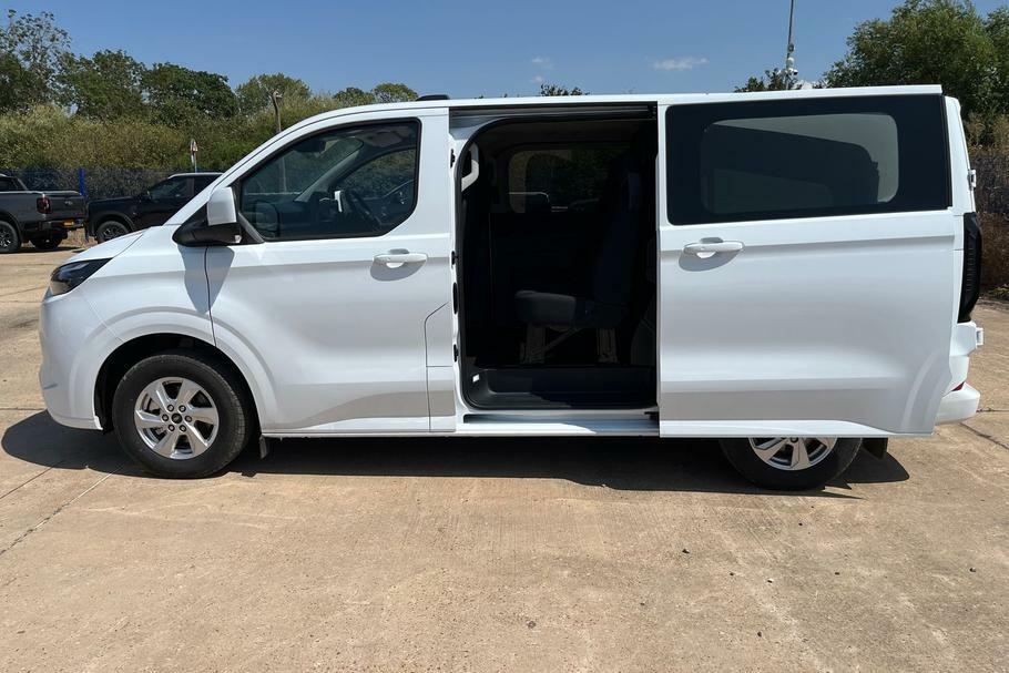 Ford Transit Custom 320 Limited L1 Swb Double Cab In Van Fwd 2.5 White #5