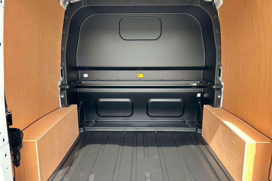Ford Transit Custom 320 Limited L1 Swb Double Cab In Van Fwd 2.5 White #4