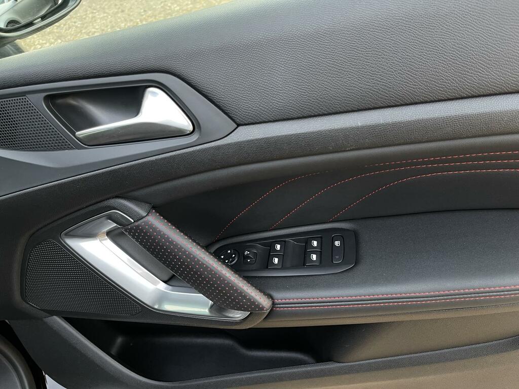 Peugeot 308 1.2 Puretech Gpf Allure Eat Euro 6 Ss Red #32